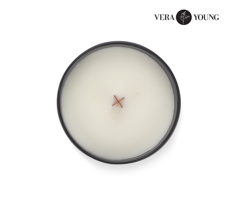Świeca sojowa 220g - Norwegian Woods (Christmas tree) - VERA YOUNG P056233A