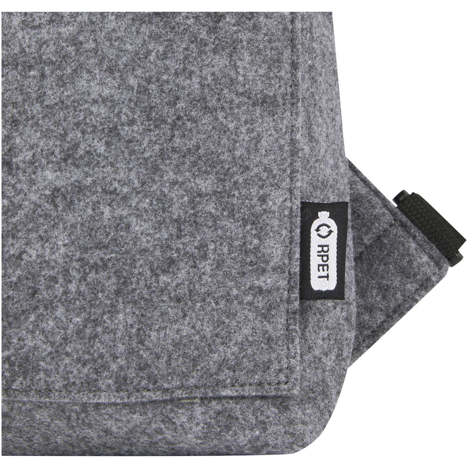 Felta torba rowerowa z filcu zamykana od góry z materiałów z recyklingu z certyfikatem GRS o pojemności 13 l P076230C