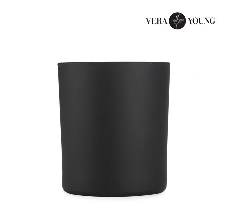 Świeca sojowa 220g - Black Pomegranate - VERA YOUNG P056250A