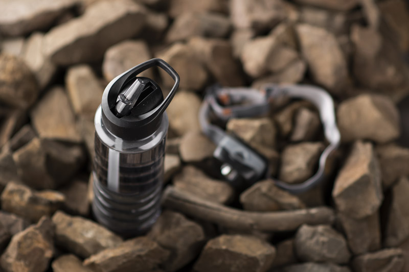 Bidon z filtrem węglowym KIVI 700 ml P001904A 8 Bidon z filtrem węglowym KIVI 700 ml P001904A