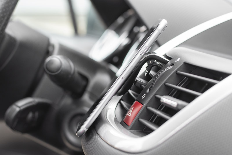 Uchwyt samochodowy do telefonu TALEM P002189A