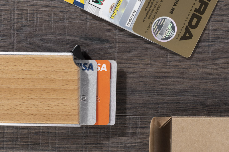 Etui na karty RENE P002302A