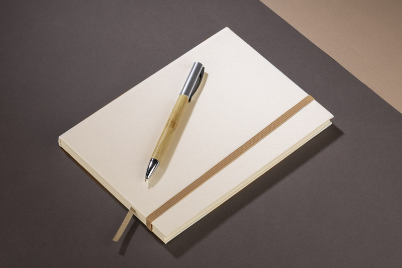 Notes MILK A5 P049133A 5 Notes MILK A5 P049133A