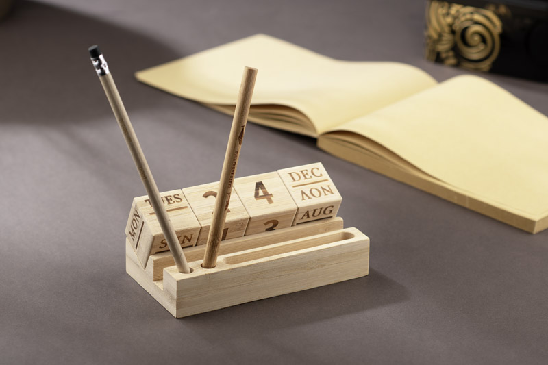 Kalendarz bambusowy NEN P097810A