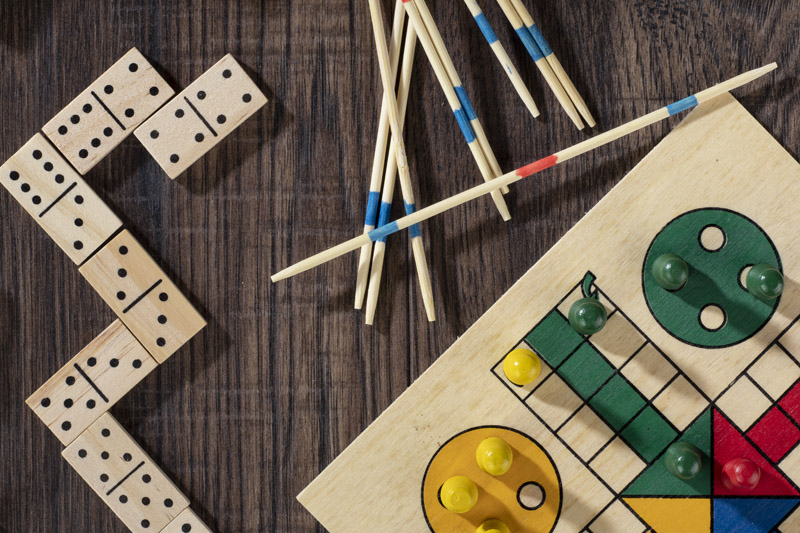 Zestaw gier 4 w 1 CATRO P002894A