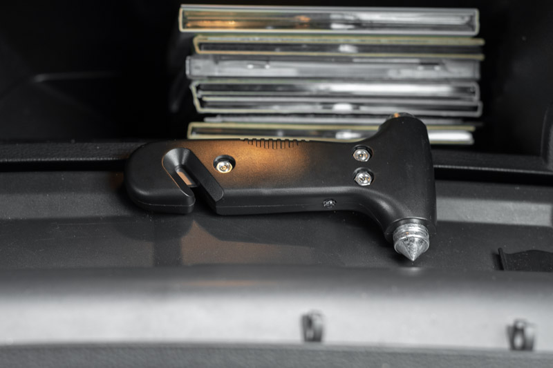 Młotek bezpieczeństwa SEKURE P101616A