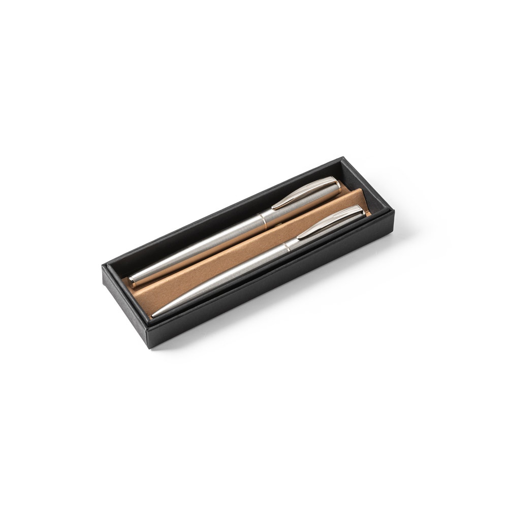 ELLA. Zestaw długopisu i pióra kulkowego z korpusem ze stali nierdzewnej (53% rSS) i klipsem P083101S