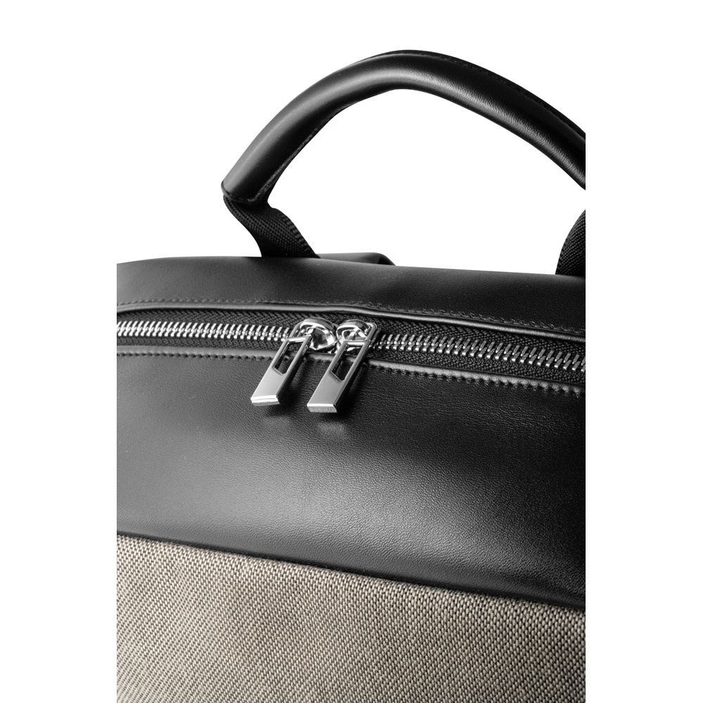 DIVERGENT BACKPACK II. Plecak na laptopa do 15.6'' z tkaniny i PU P041086S