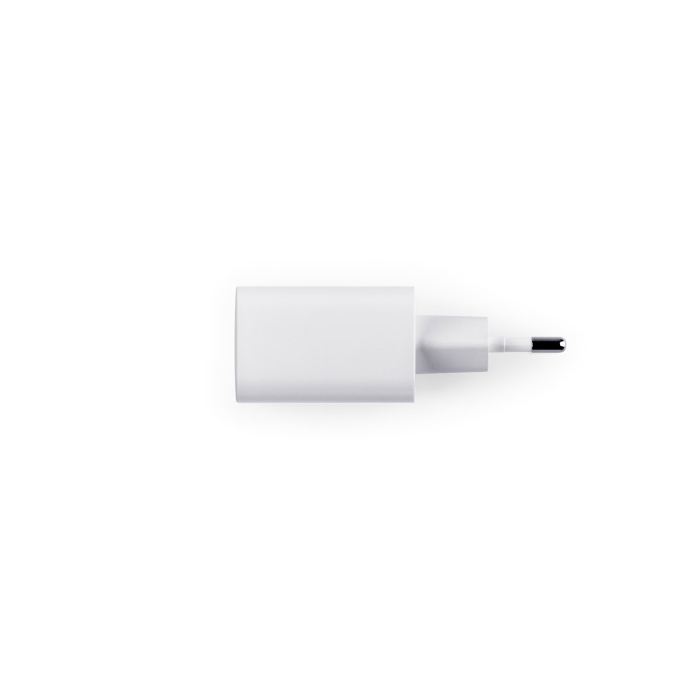 WEGENER. Zasilacz z portem USB-A 18W i USB-C 20W wykonany w ABS pochodzącego z recyklingu (100% rABS) P097611S