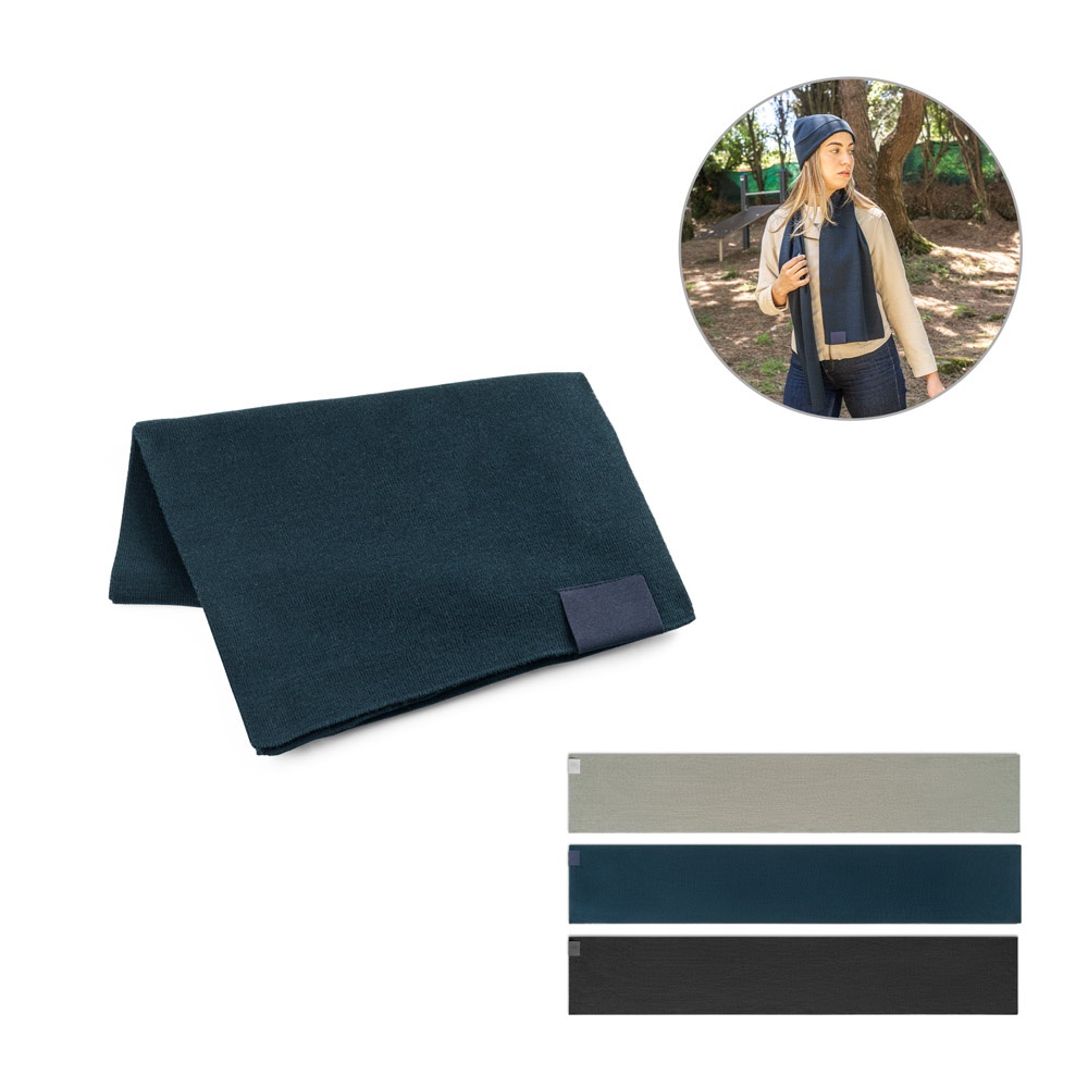 SERENITY. Szalik z poliestru z recyklingu (100% rPET) z przeszyciami do personalizacji P083184S ST-99097-W