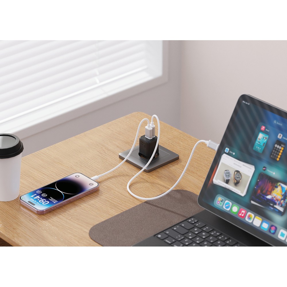 Ładowarka ścienna Urban Vitamin Monterey P101632X