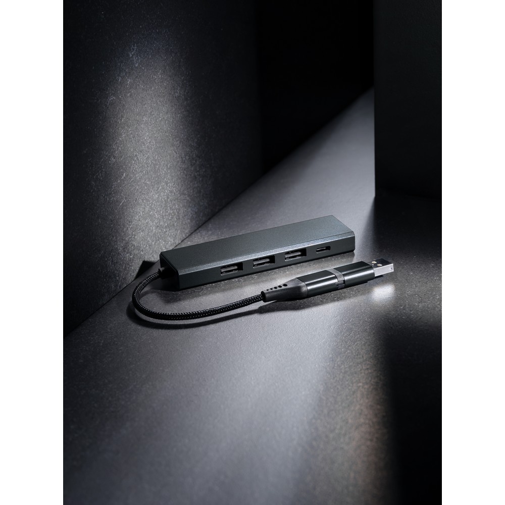 Hub USB 2.0 z USB C, aluminium z recyklingu P047355X