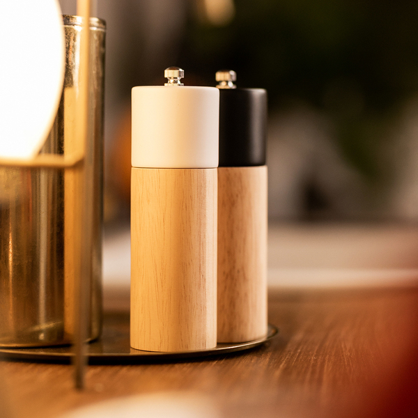 Zestaw młynków do soli i pieprzu Kaalee P054557R