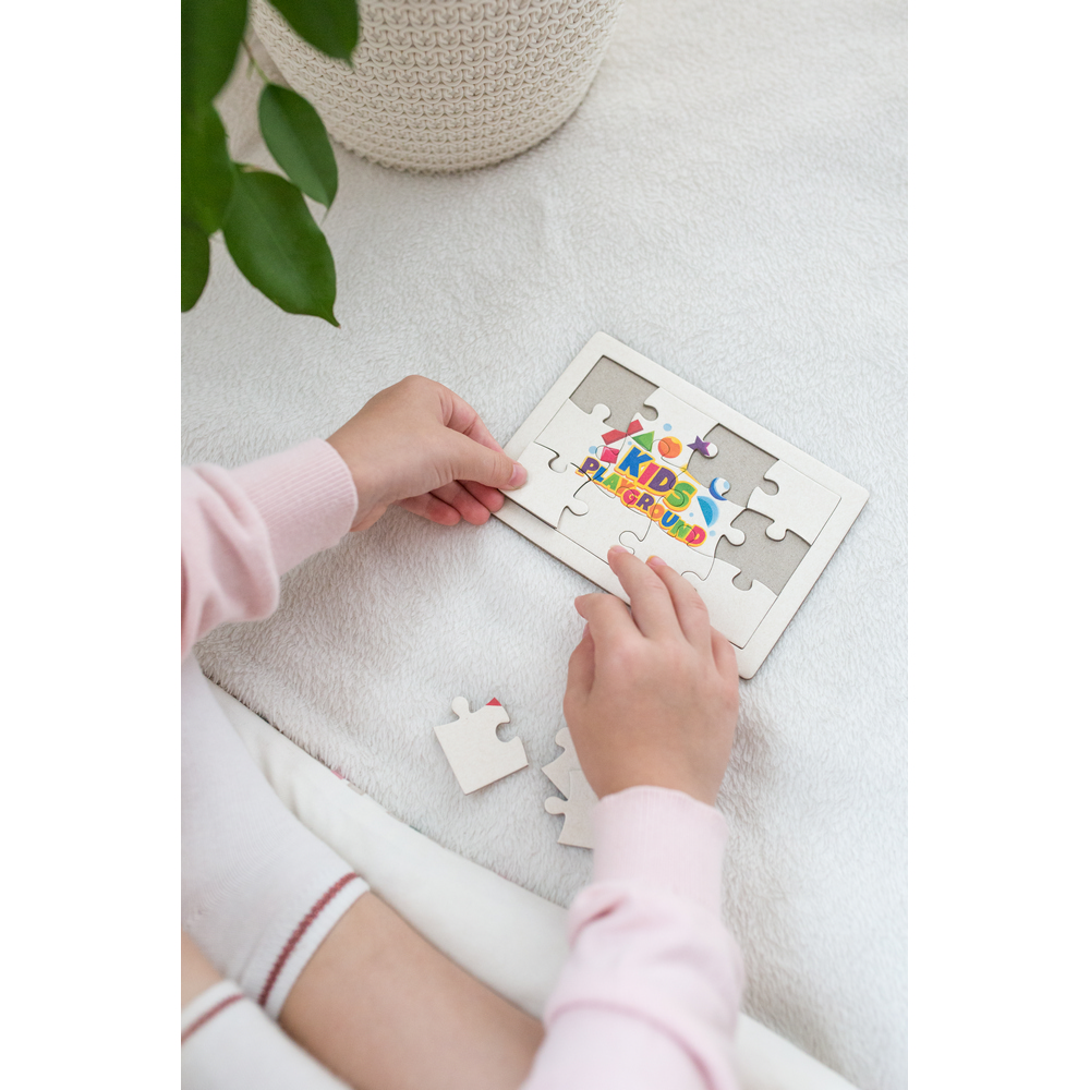 Puzzle | Caelan P067089X