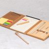 Folder z notatnikiem w linie i przyborami do pisania P086394K