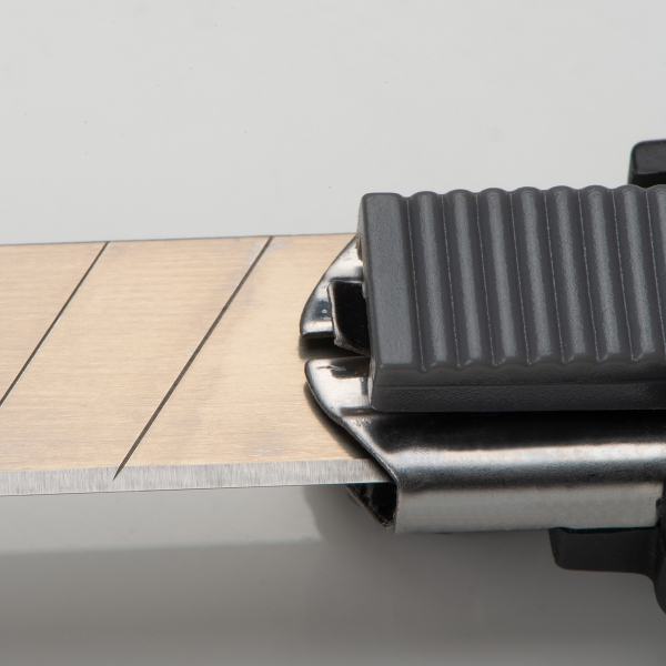 Nóż do kartonu CrisMa P085209K 9 Nóż do kartonu CrisMa P085209K