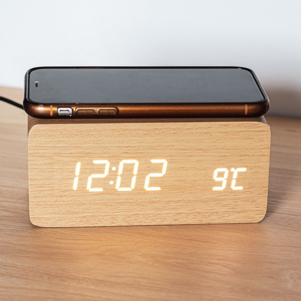 Zegar z ładowarką indukcyjną P086160K