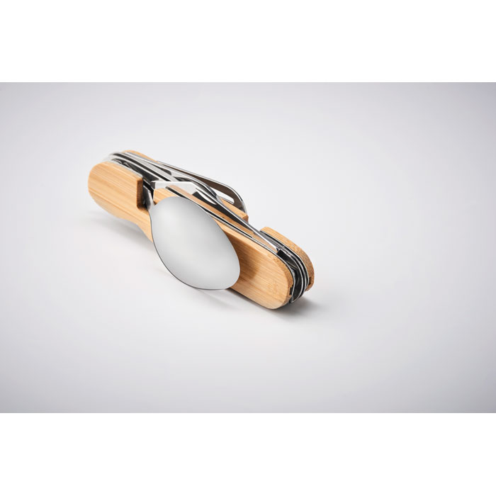 Wielofunkcyjny zestaw sztućców P039811O