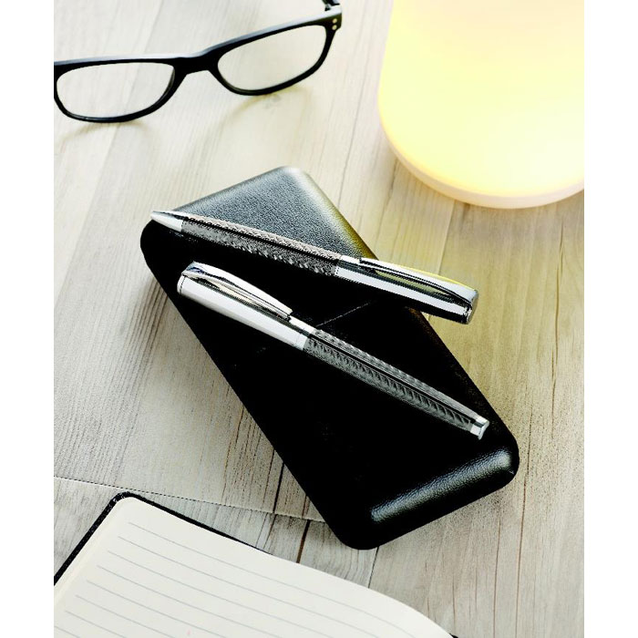 Zestaw piśmienniczy. P018077O