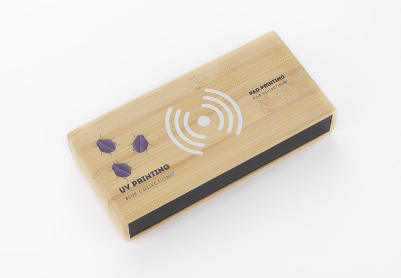 Zegar na biurko z ładowarką indukcyjną INDUCTO P001664A