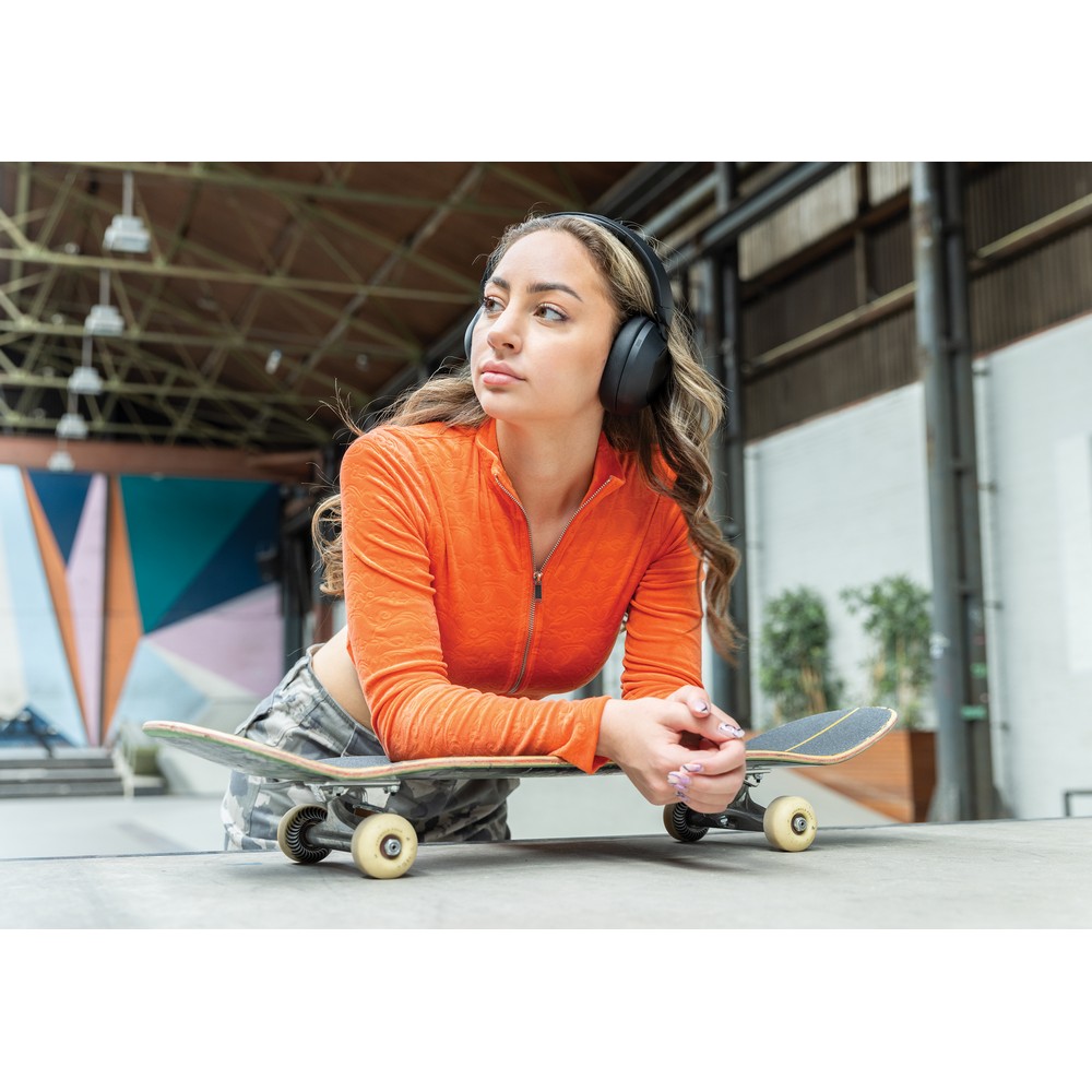 Bezprzewodowe słuchawki nauszne Urban Vitamin Cupertino ANC P051871X