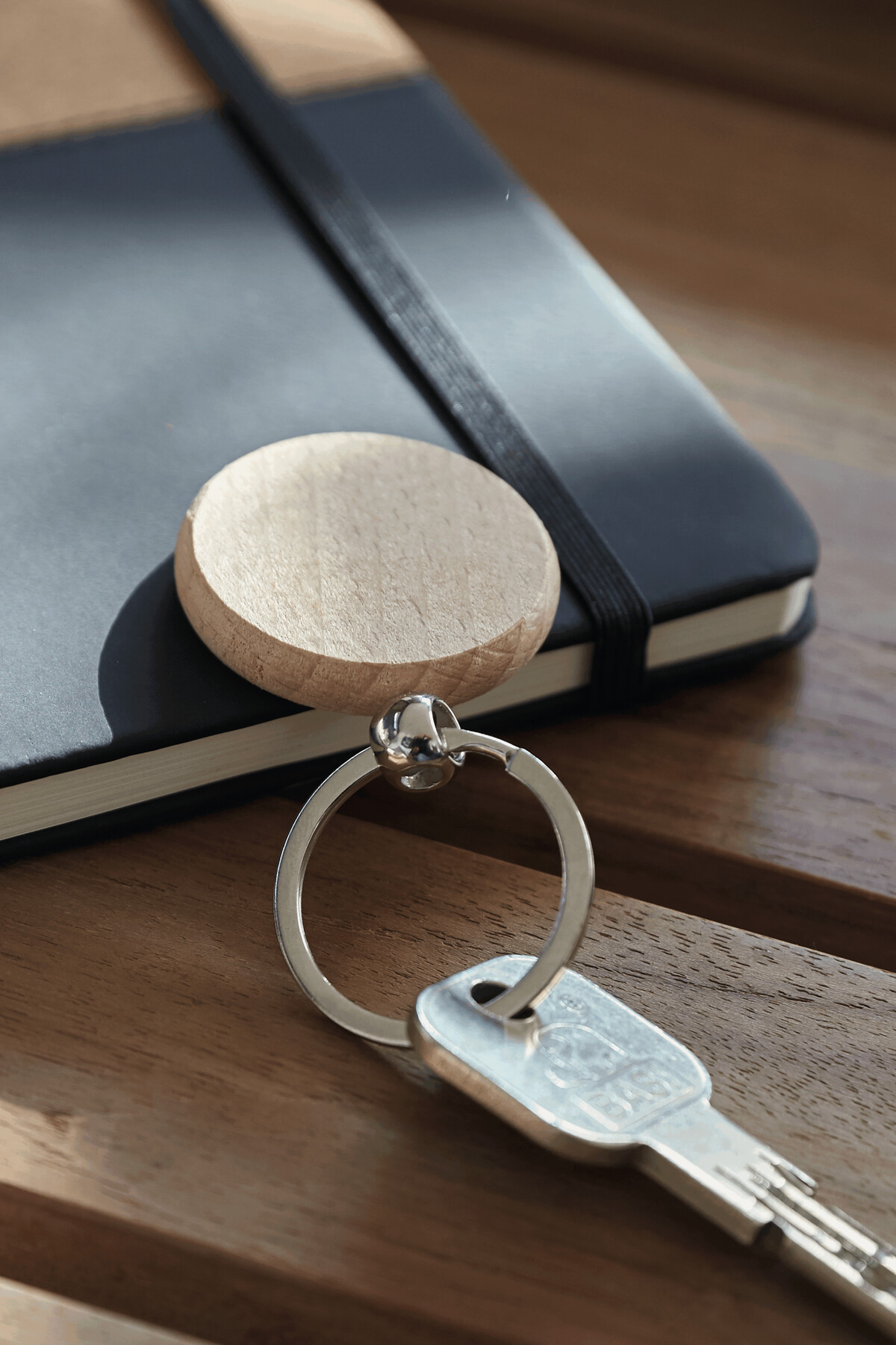 WOODS - Brelok na klucze P006027I IN-56-0407859