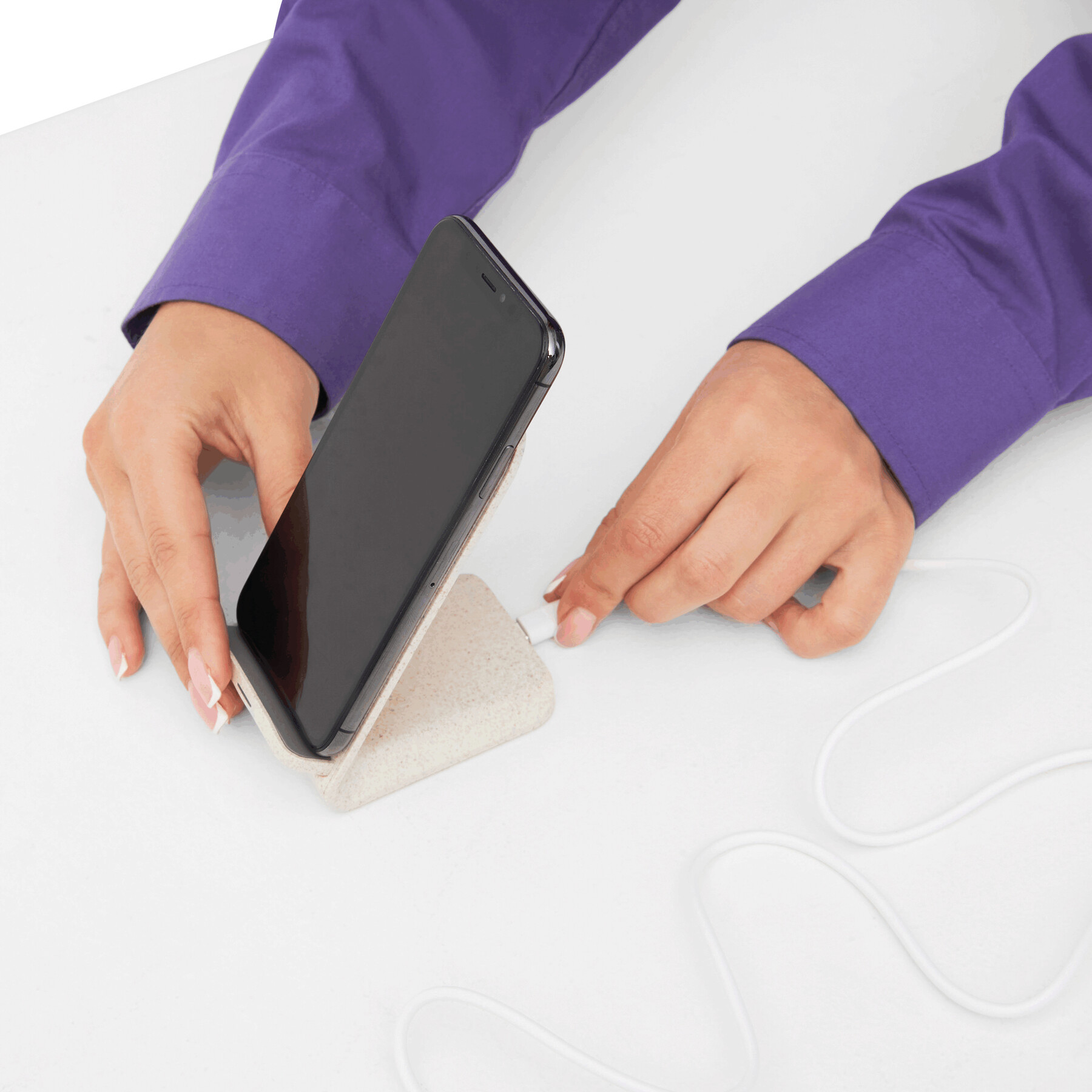 Bezprzewodowa stacja ładująca INDUCTIVE P051399I