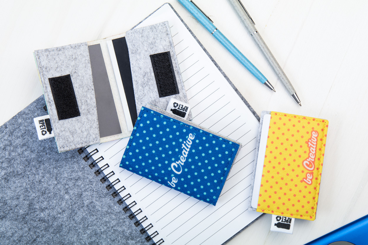 Personalizowane etui na karty /wizytówki P117793D