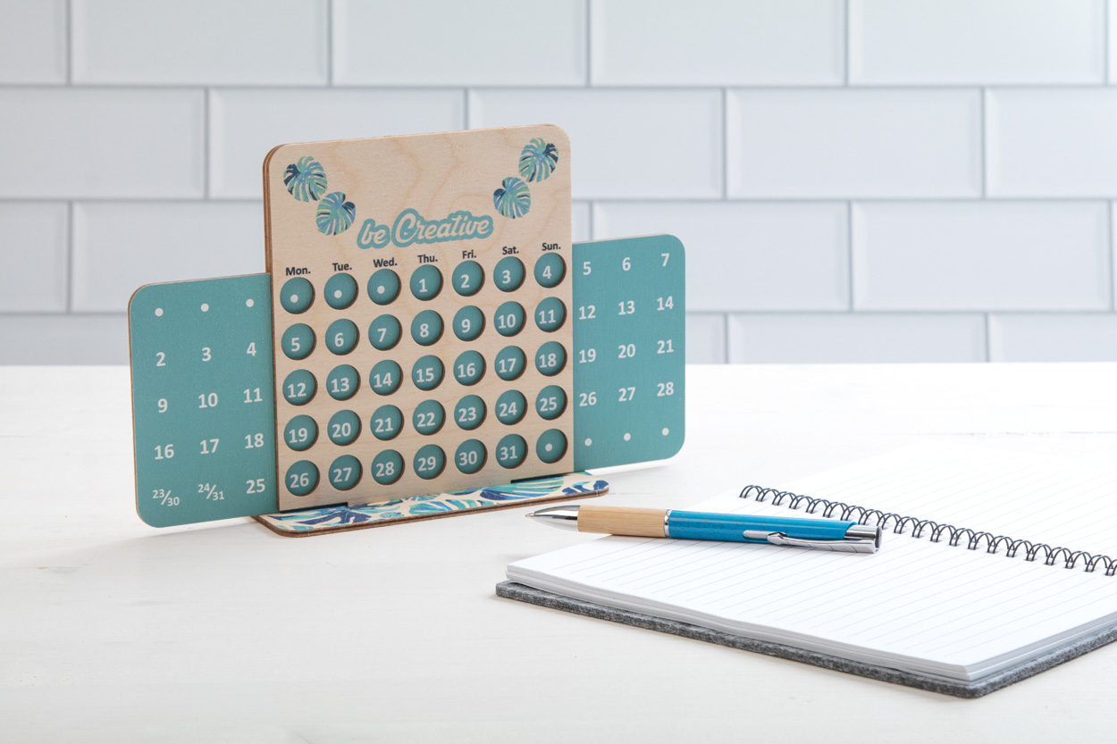 Personalizowany kalendarz wieczny P117685D