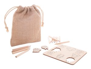 Gra polegająca na kolorowaniu i dopasowywaniu kształtów P118320D AN-AP716804