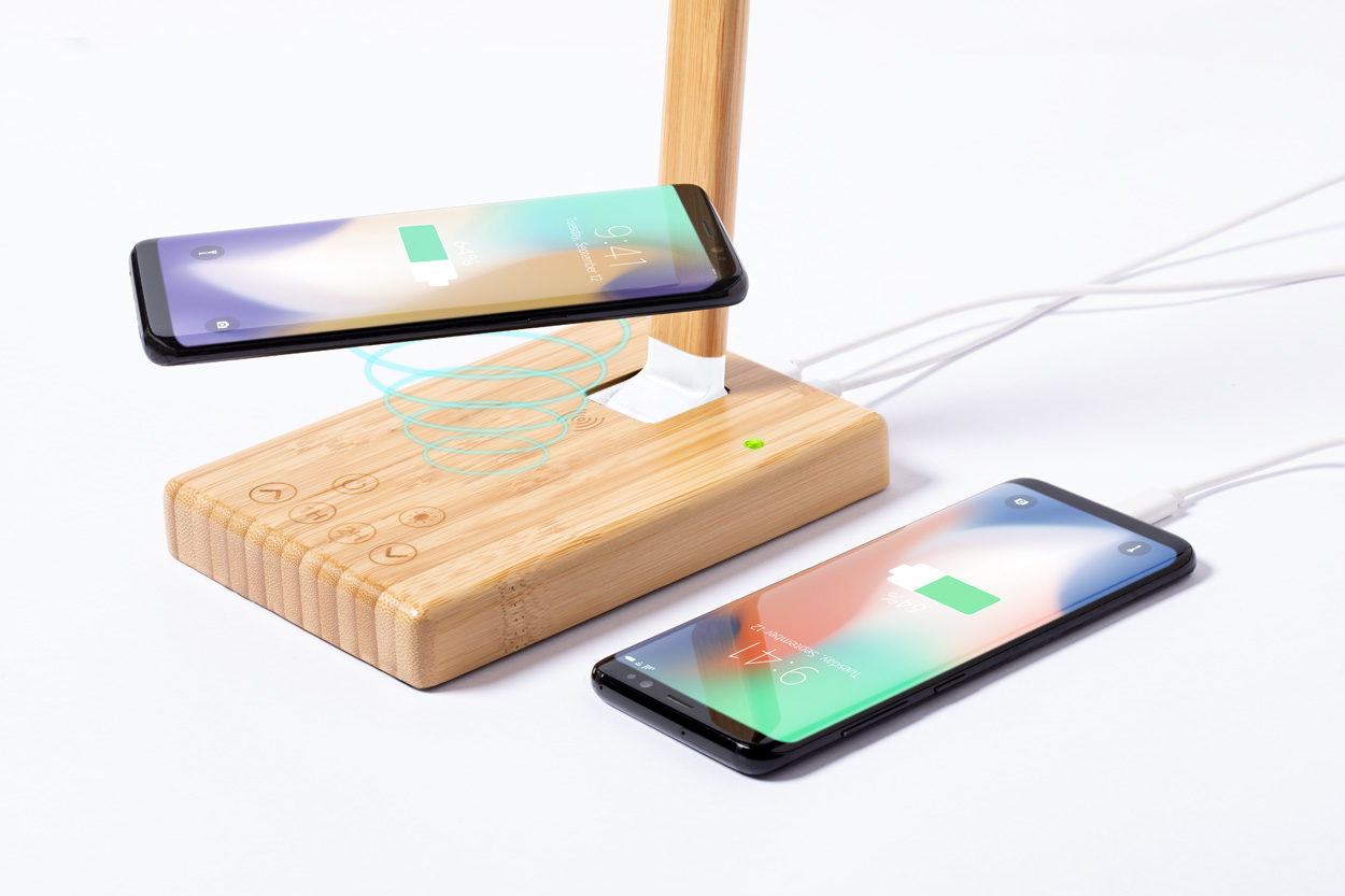 Wielofunkcyjna lampa biurkowa P120393D