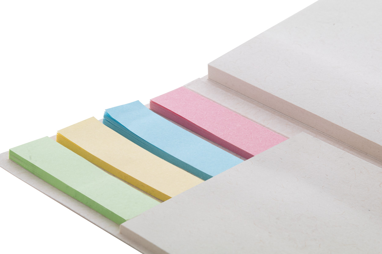 Karteczki samoprzylepne z kartonów po mleku P118431D