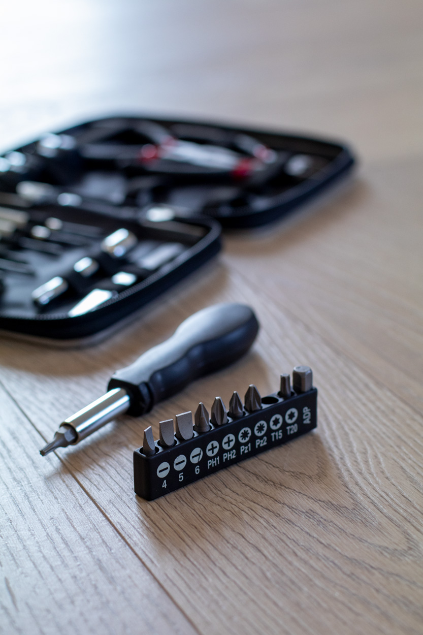 Zestaw narzędzi P114292D