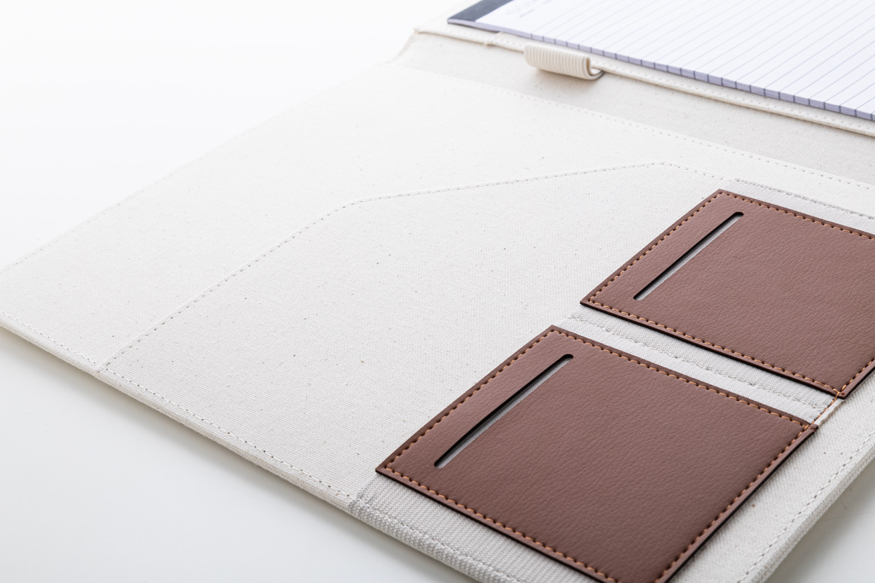 Teczka na dokumenty z płótna pochodzącego z recyklingu P118887D