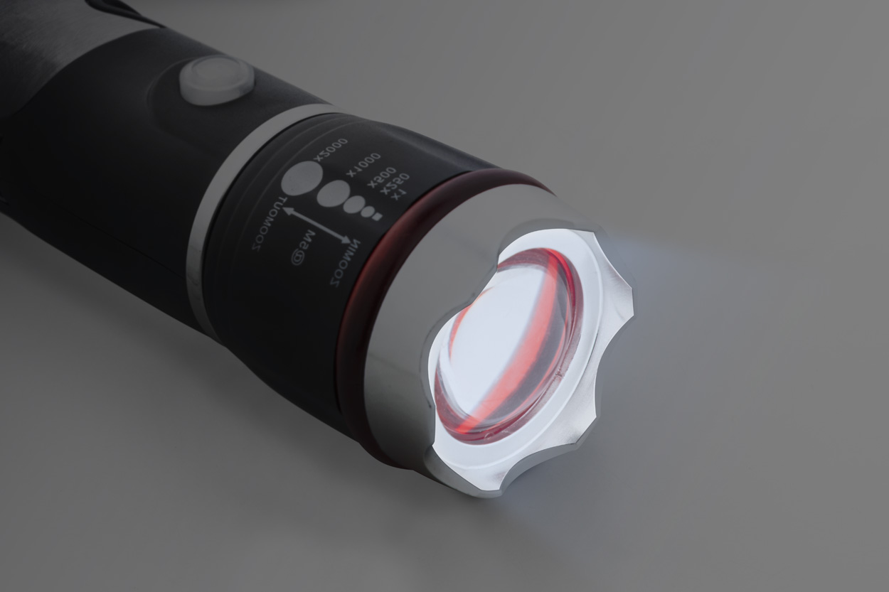 Latarka wielofunkcyjna P119073D