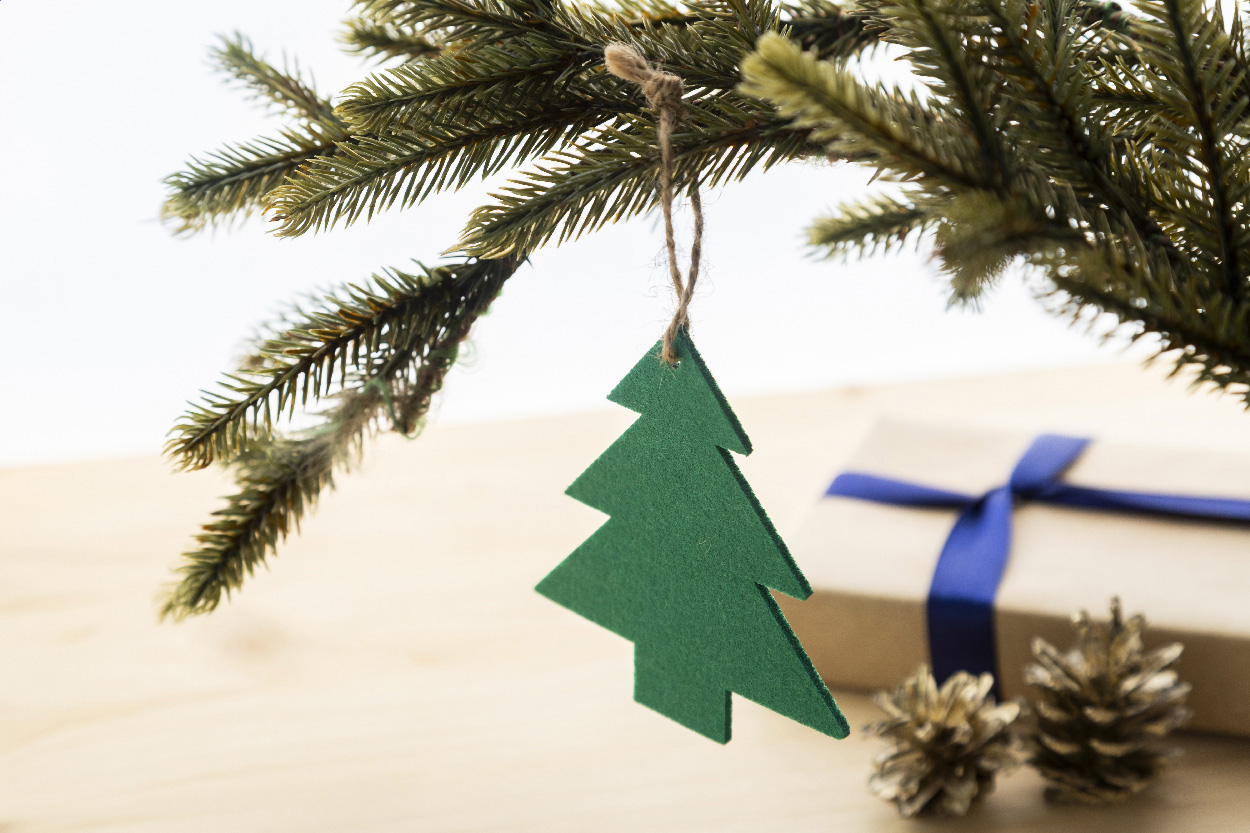 Ozdoba choinkowa RPET, buty Świętego Mikołaja P131362D