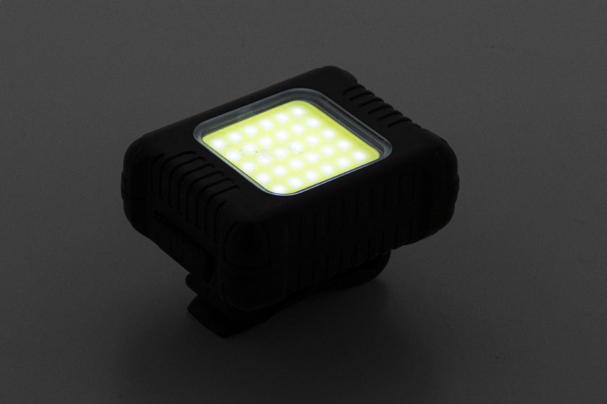 Zestaw lampek rowerowych z możliwością ładowania P132055D