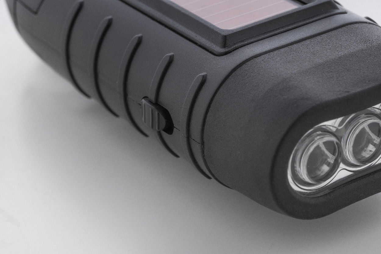 Latarka solarna RABS z dynamem P131485D