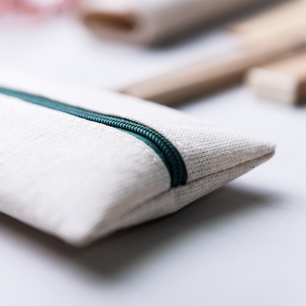 Zestaw szkolny, piórnik, ołówek, długopis, linijka, gumka i temperówka P132429X 4 Zestaw szkolny, piórnik, ołówek, długopis, linijka, gumka i temperówka P132429X