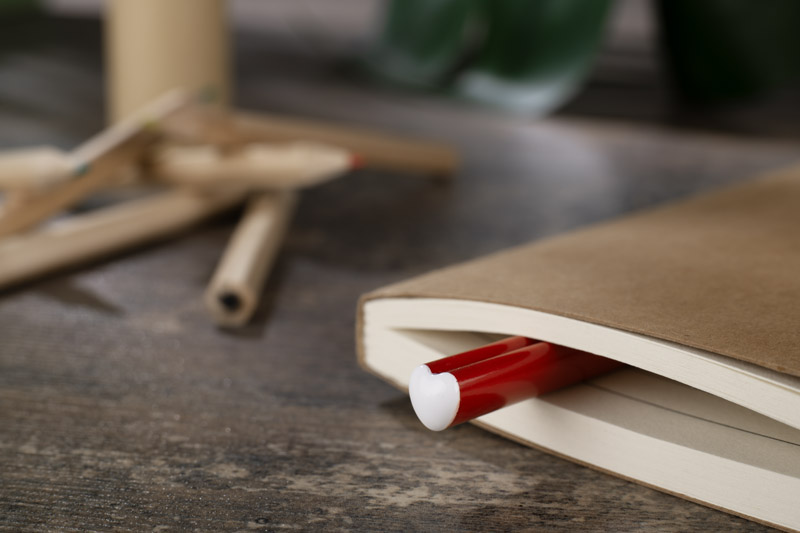 Ołówek w kształcie serca LOVIO P132913A