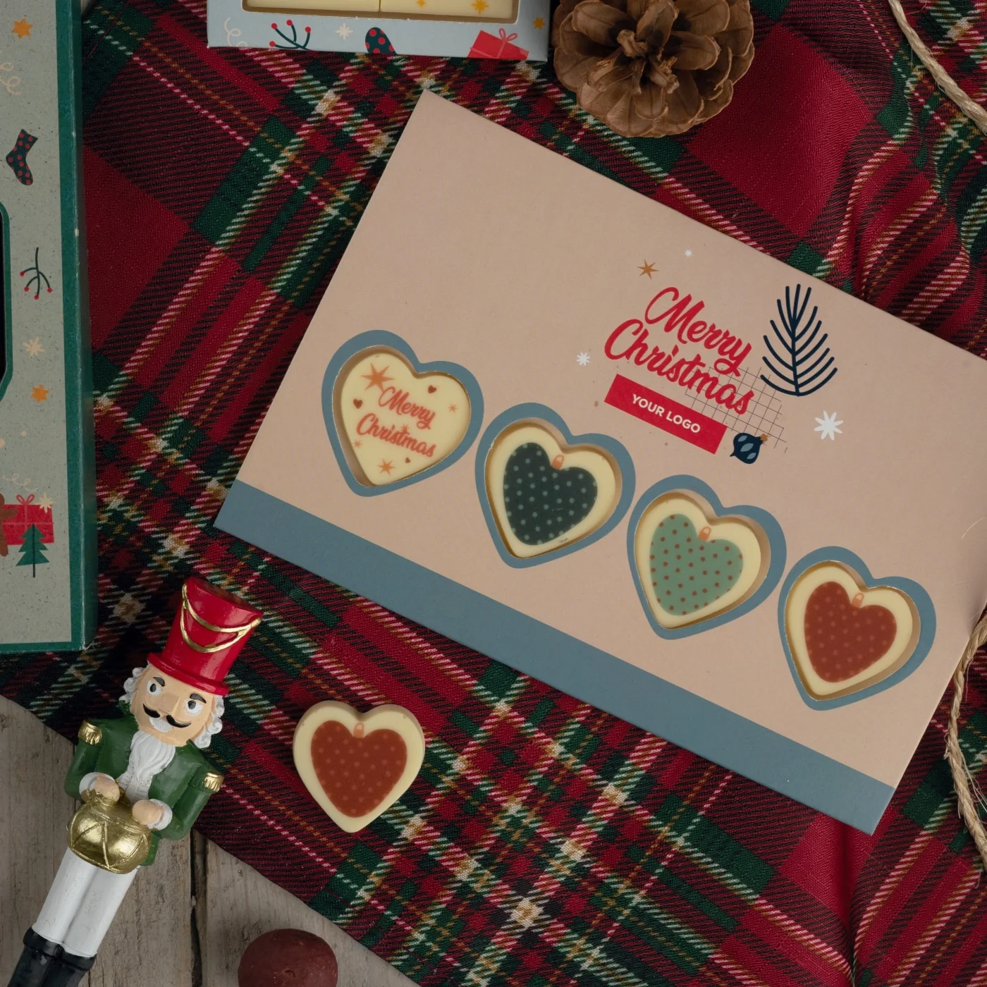 ZESTAW CZEKOLADEK WYSYŁKOWYCH Z NADRUKIEM SERCE Xmas P137347Z