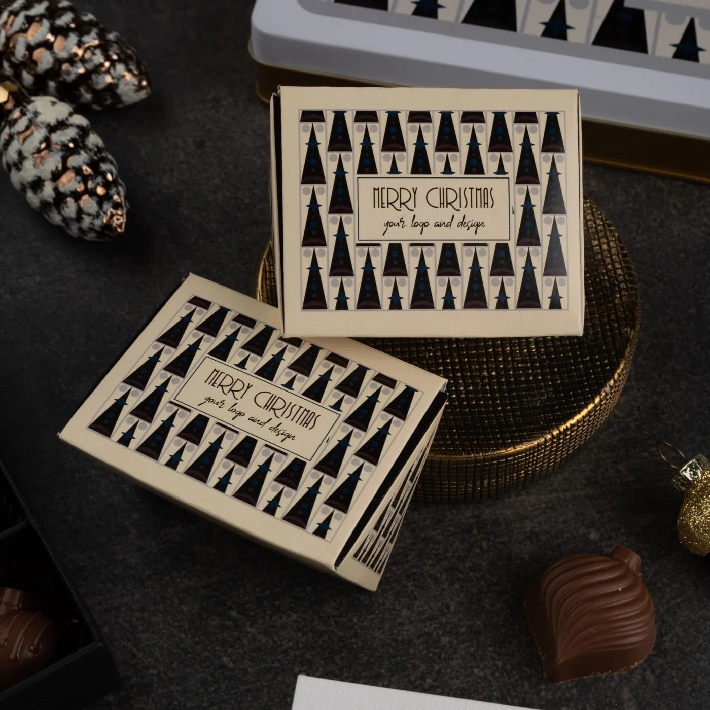 PRALINKA CHRISTMAS MOMENTS P137422Z