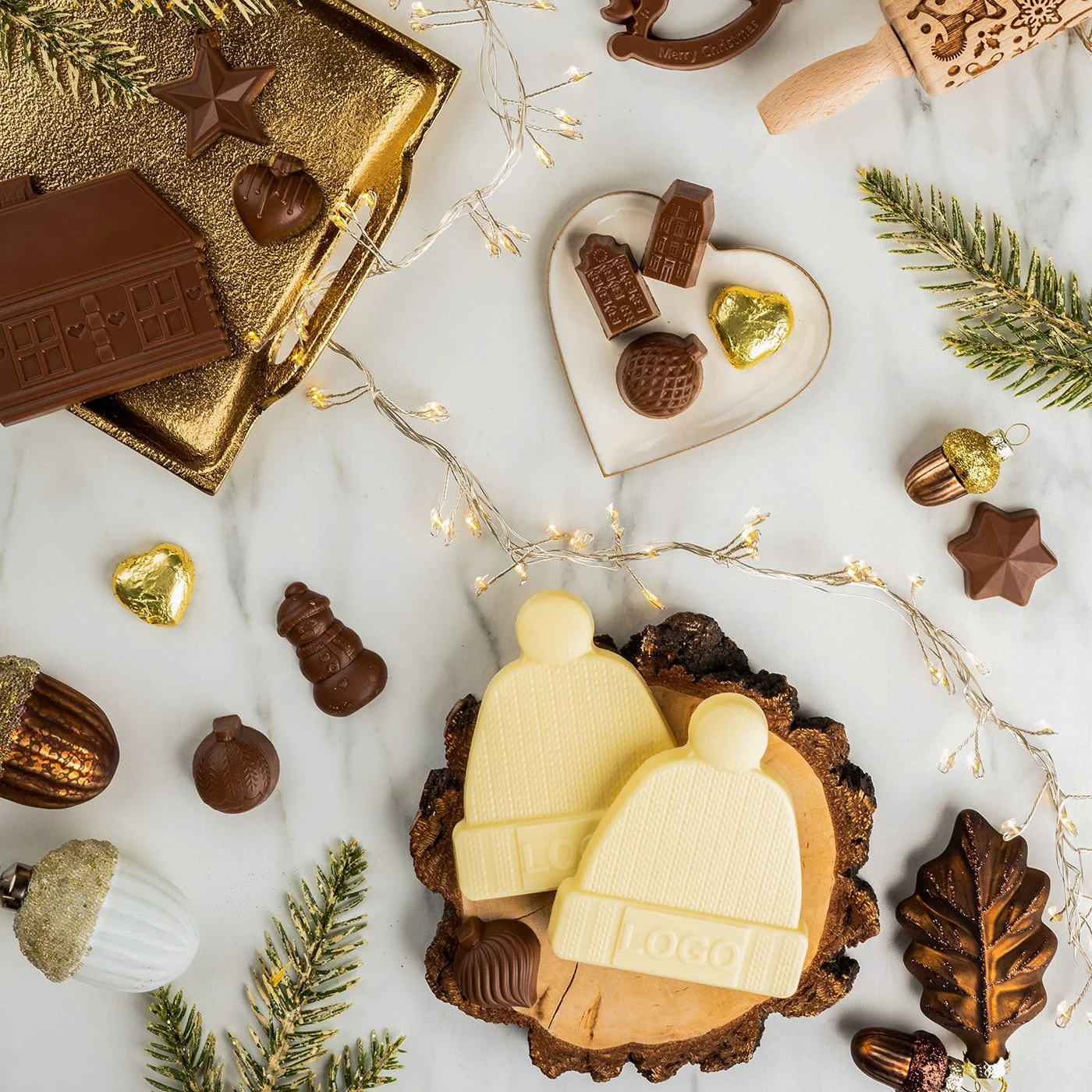 CZEKOLADOWY KSZTAŁT CHOCO4MAT CZAPKA P137224Z