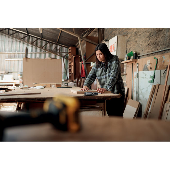 Wyginany śrubokręt wielobitowy P147401O