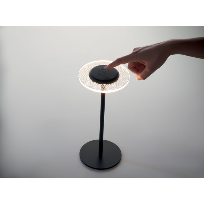 Akumulatorowa żelazna lampa P147600O