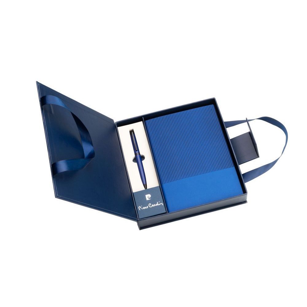 Zestaw notatnik w linie i długopis CHANTAL Pierre Cardin P093764K niebieski Zestaw notatnik w linie i długopis CHANTAL Pierre Cardin P093764K niebieski