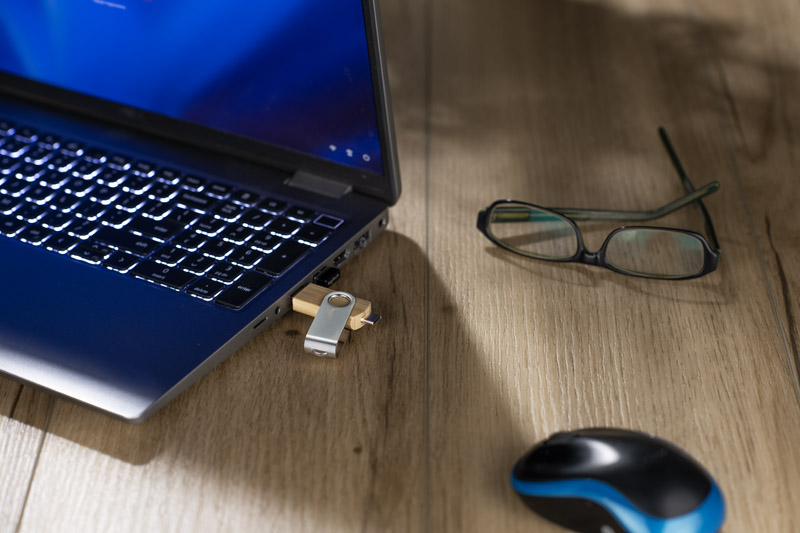 Pamięć USB TWISTER-PRO 32GB 3.0 OTG P149249A 7 Pamięć USB TWISTER-PRO 32GB 3.0 OTG P149249A