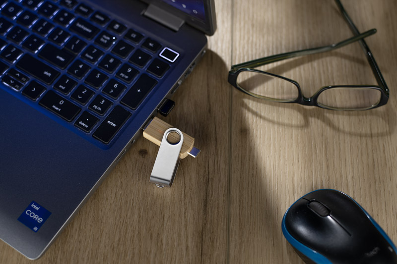 Pamięć USB TWISTER-PRO 32GB 3.0 OTG P149249A 8 Pamięć USB TWISTER-PRO 32GB 3.0 OTG P149249A
