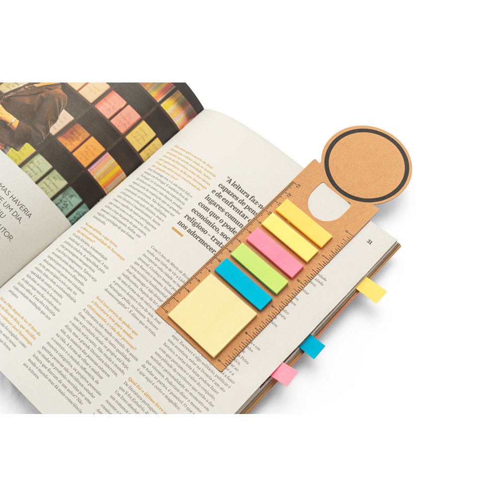 SAWYER. Zestaw biurowy 3 w 1, wykonany w 100% z papieru pochodzącego z recyklingu, z okrągłą górną częścią i czarnym nadrukiem na całym obwodzie P145082S