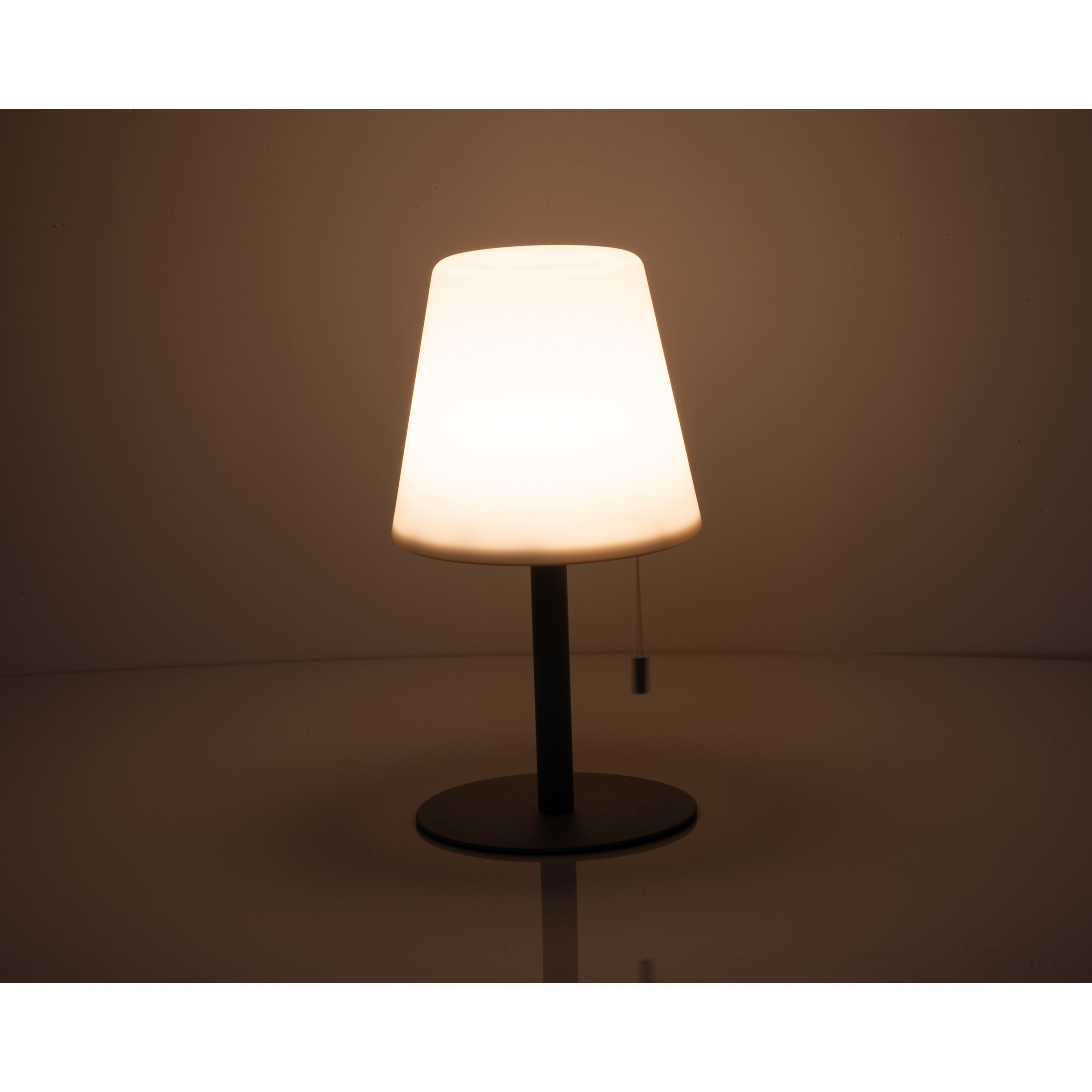 Lampka zmieniająca kolory CARL P151023K
